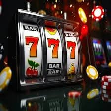 Meja Domino QQ di suku 77 menampilkan ubin domino, nilai tangan pemain, dan dealer